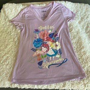 Disney Women’s Medium Alice in Wonderland V-Neck Shirt